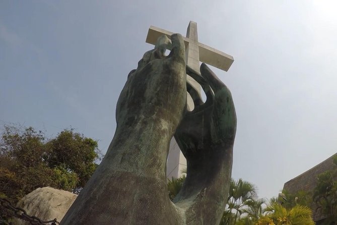 4Hrs City Tour Exclusively for Hotels, Divers, Chapel & Mural. - Capilla de la Paz (Chapel of Peace): When the City Quietly Shifts