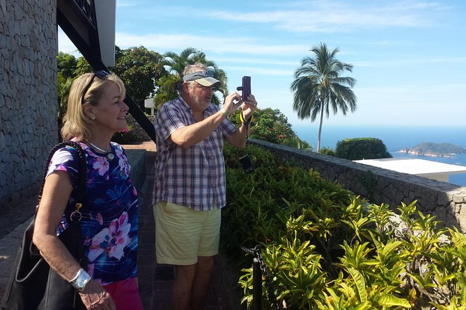4Hrs City Tour Exclusively for Hotels, Divers, Chapel & Mural. - Guides, Language, and the Small-Group Feel That Changes Everything