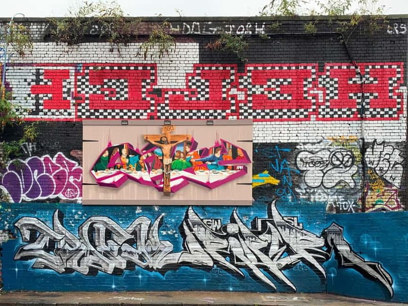 ADVANCED GRAFFITI STREET ART TOUR / SHOREDITCH / EAST LONDON - Shoreditch walls aren’t random. They’re a language.