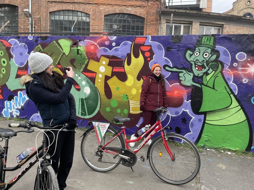Alternative Bike tour: Graffiti Wall and Peace - Price and value: what $108 buys you in real time