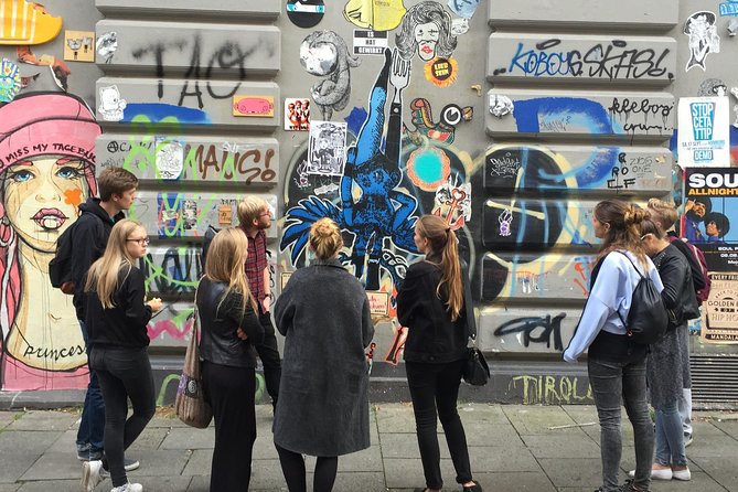 Alternative Hamburg Private Alternative Street Art Tour - The itinerary in plain language: what you’ll do and what you’ll notice