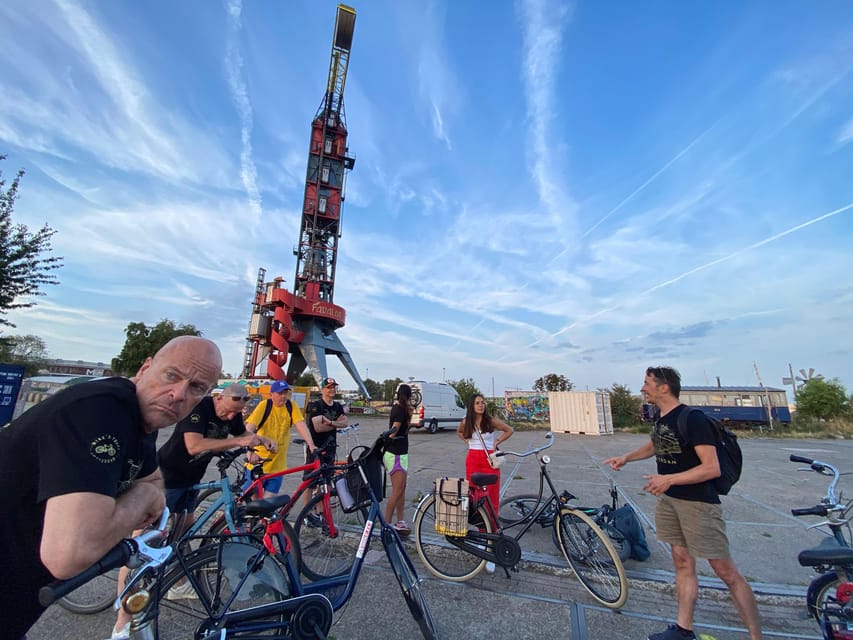 Amsterdam: Urban Bike Tour, Graffiti Art & Magnet Fishing - Prinseneiland and Jordaan: Canal Beauty With a Working-World Twist