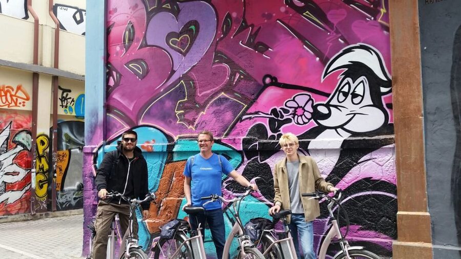 Athens: Greek Life and Street Art Electric Bicycle Tour - Street art and architecture: seeing the city’s visuals like a local