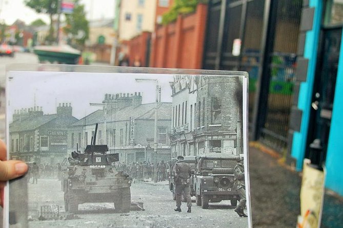 Award Winning Express 2 Hours Belfast Black Taxi/Cab tours - Stop 1 on the Route: Shankill Road Murals and Loyalist History