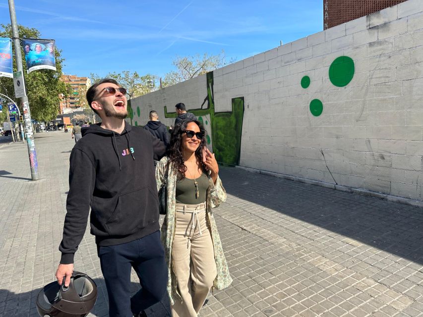 Barcelona: Insider Street Art Tour with Private Studio Visit - Starting at Teatre Condal and heading to Av. del Paral·lel