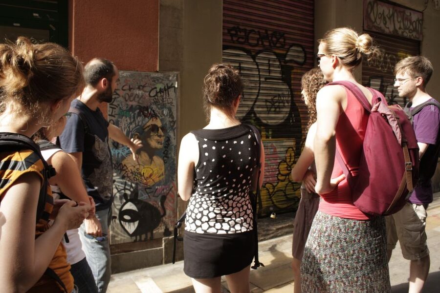 Barcelona: Raval Street Art and Graffiti Walking Tour - Arnau Gallery: When Street Art Meets a Physical Space