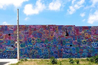 Barcelona Street Art and Graffitti Bicycle Tour - Meeting at Carrer dels Escudellers and Getting Rolling