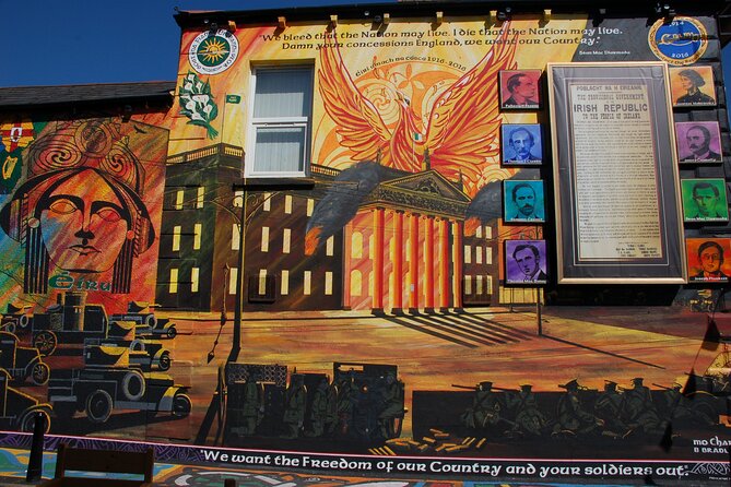 Belfast Famous Black Taxi Tour Political Murals & Peace Wall 2 Hr - Key highlights worth building your plan around