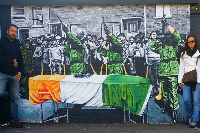 Belfast history of terror & mural 1 hr express private taxi tour - Divis flats and the Troubles flashpoints you can still see