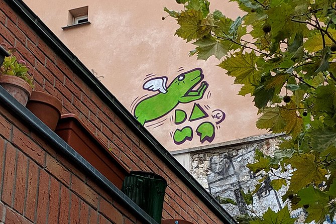 Belleville Street Art Tour with an Artist - Pace, Group Size, and Who This Works For