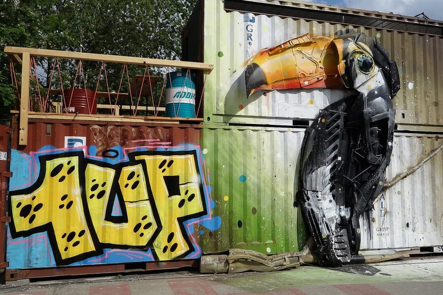 Berlin: Private Kreuzberg Street Art Walking Tour - Kreuzberg’s Story Behind the Paint: Squatters, Community, Politics