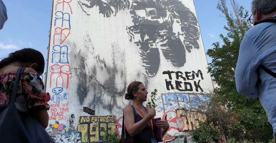 Berlin: Street Art and Alternative Tour - What to Wear and How to Get There With the AB 24-Hour Ticket
