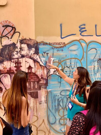 Best Street Art in Valencia Walking Tour - Barrio del Carmen murals: spotting Escif, Hyuro, and the local scene