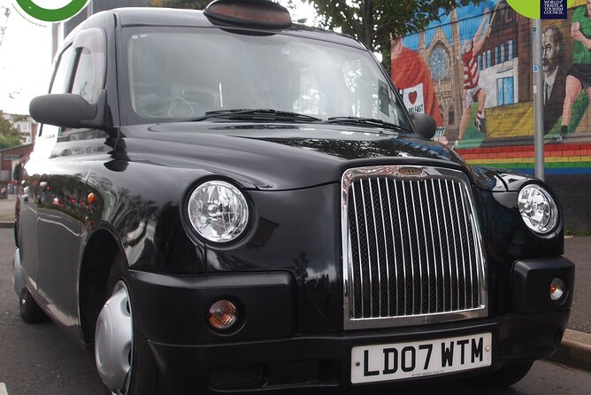 Black Taxi Mural "Tour Like A Local" - Quick hits before you go