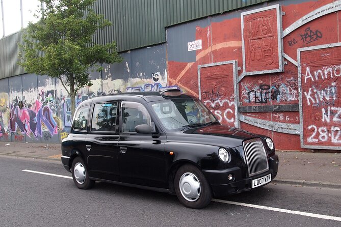 Black Taxi Mural "Tour Like A Local" - Price, Value, and What You’re Really Paying For