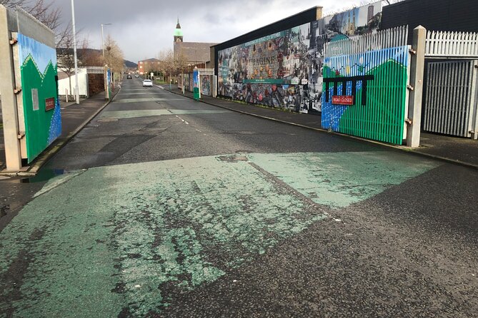 Black Taxi Tour of Belfast – Politics, Murals peace walls Tour - Clonard Monastery and the 1998 Agreement: Peace Talks Made Real