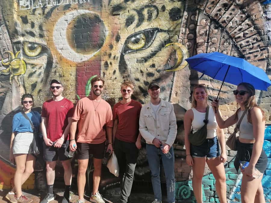 Bogotá: Graffiti Tour el mejor recorrido de arte urbano - Price and value: why $13 can feel like more than you pay for