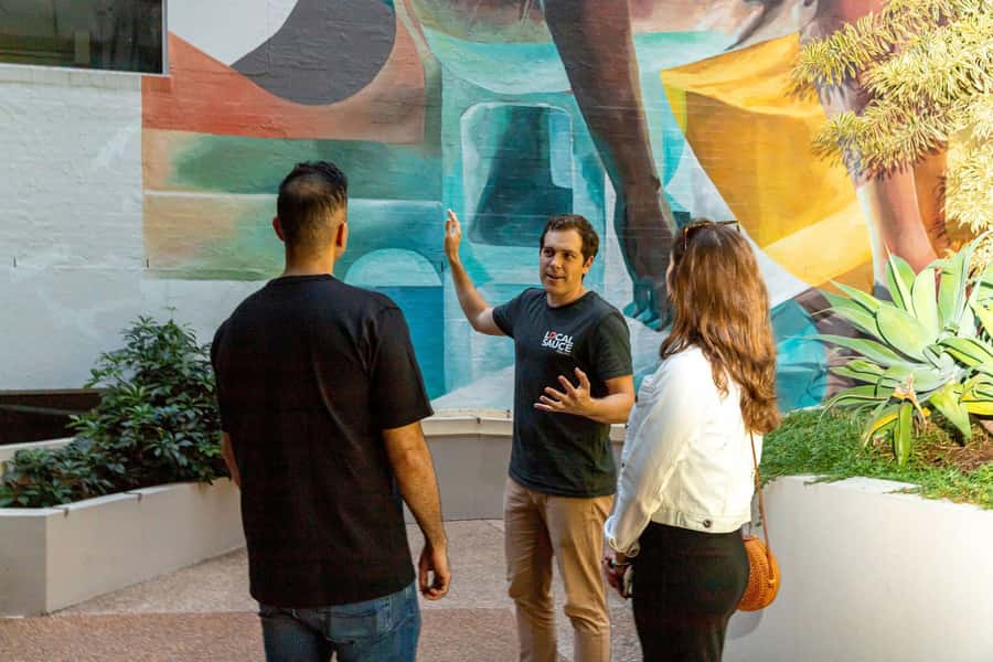 Brisbane: Small Bars and Street Art Tour with a Drink - Brisbane street art plus small bars: the smart combo