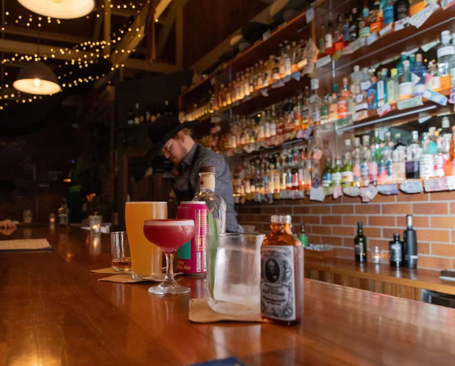 Brisbane: Small Bars and Street Art Tour with a Drink - Street art you can talk about: stories, names, and context