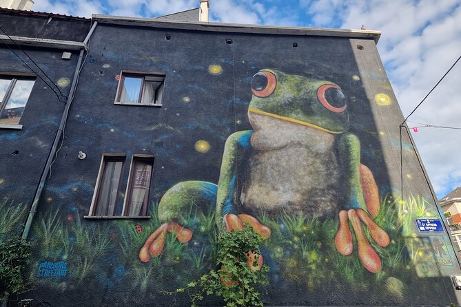 Brussels through its comics murals - How the guide reads murals like comic panels