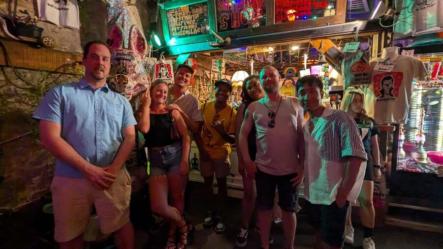 Budapest: Ruin Bars, Street Art, and Jewish Quarter Tour - Jewish Quarter murals, sculptures, and graffiti on the walking route