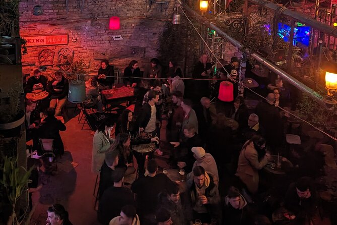 Budapest Vibe: Ruin Bars, Street Art and Culture Tour - Szimpla Kert Stop: Budapest’s Ruin-Bar History in a Short Visit