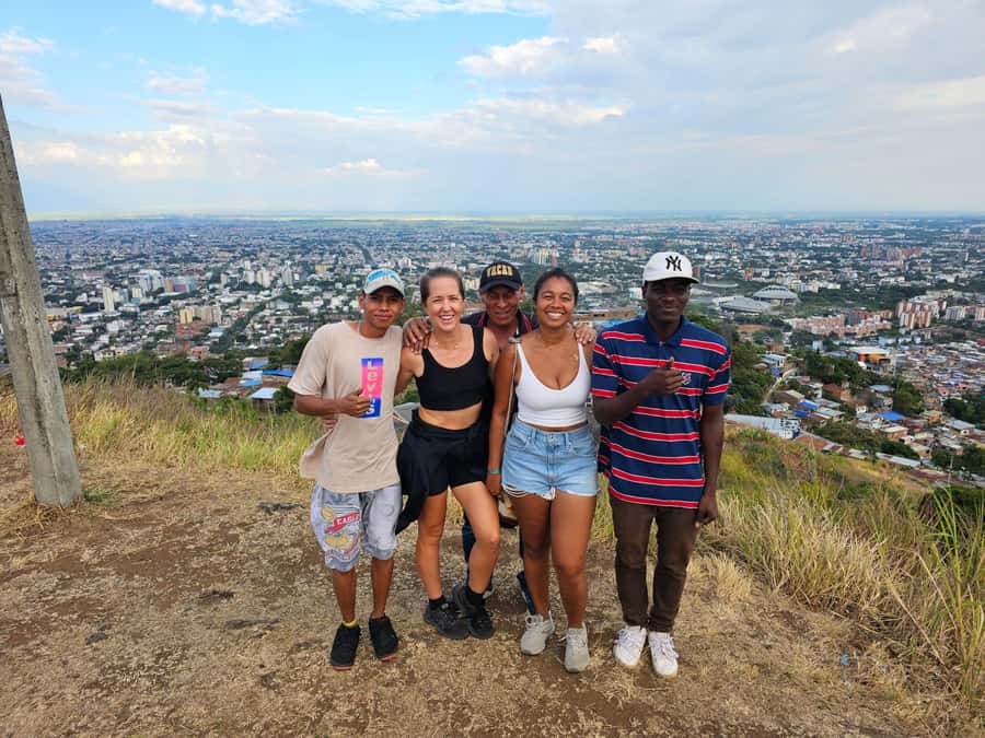 Cali: Comuna 20 Siloé Street Art Tour - Starting at Terminal Cañaveralejo and the 10-Minute Cable Car Ride