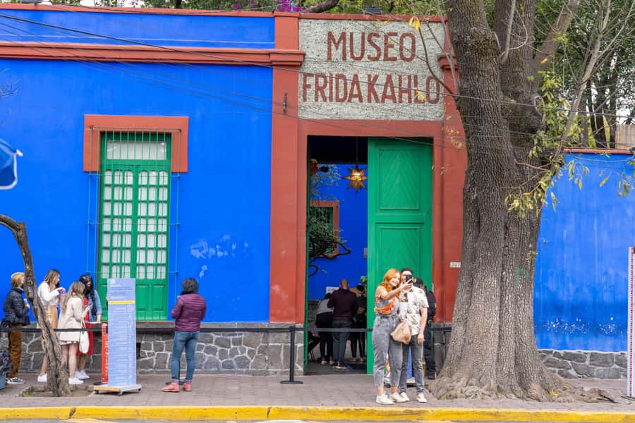 CDMX: Xochimilco, Coyoacan, Frida Kahlo Museum & Murals Tour - Coyoacán’s colonial streets: why this neighborhood fits so well