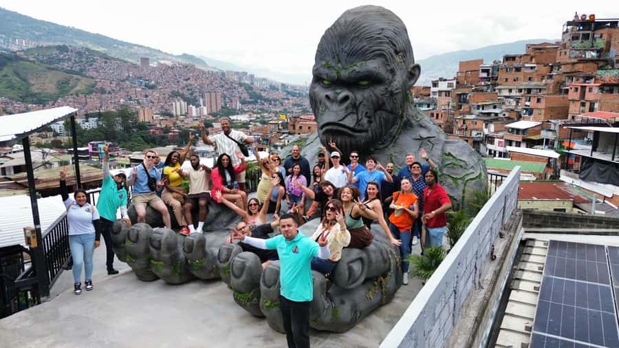 Complete Tour in Comuna 13: Graffiti, History and Street Delights - Key highlights you’ll actually feel