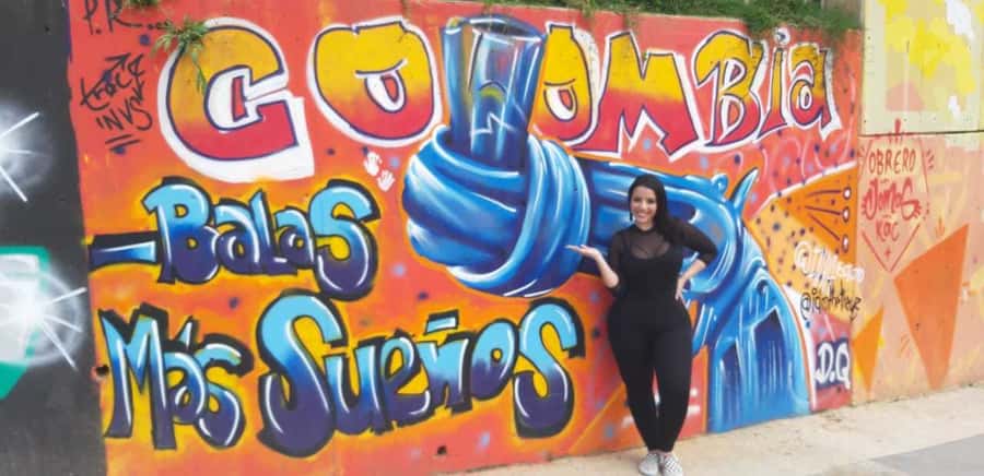 Comuna 13 Neighborhood & Street Art Private Tour - Cable Car Time: A Quick Perspective Shift
