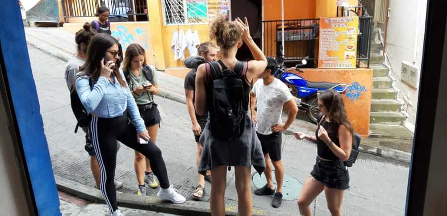 Comuna 13 Neighborhood & Street Art Private Tour - Getting Oriented During the First Guided Stop