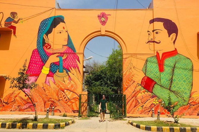 Delhi Street Art Tour - Kicking off at Khan Market, where modern design meets local rhythm