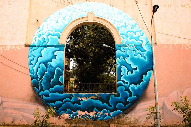 Delhi Street Art Tour - Lodi Gardens: tombs, mosques, and bridges from the Sayyid and Lodhi periods