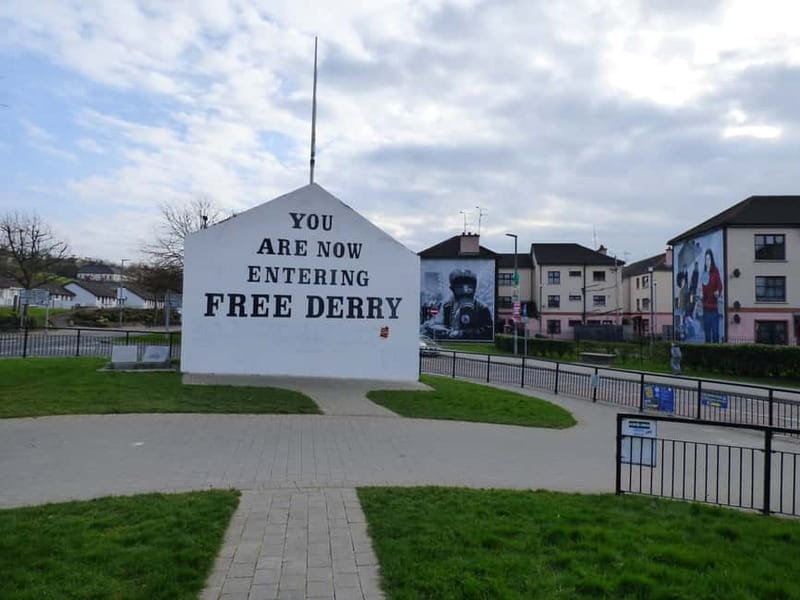 Derry: Bloody Sunday and Bogside Murals Walking Tour - Starting Outside the Tower Museum at Magazine Gate