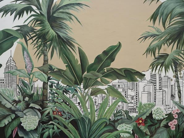 Discover the Best of Hong Kong Street Art - Private tour - Stop spotlight: Hollywood Road murals, lanes, and stairways