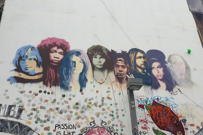 Discovering downtown Tel Aviv Street art and ancient Jaffa! - How the guide style changes what you get from the art