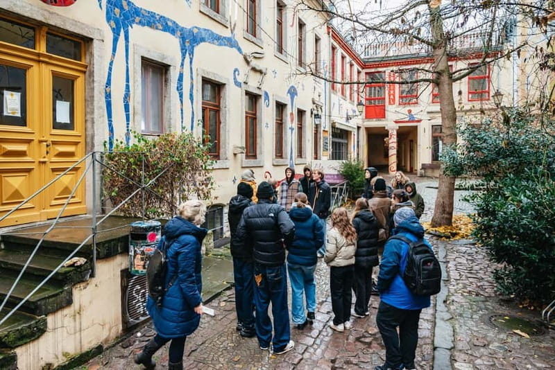 Dresden: Neustadt District Street Art Guided Walking Tour - The Walking Route: A 1.5-Hour Loop Through Neustadt