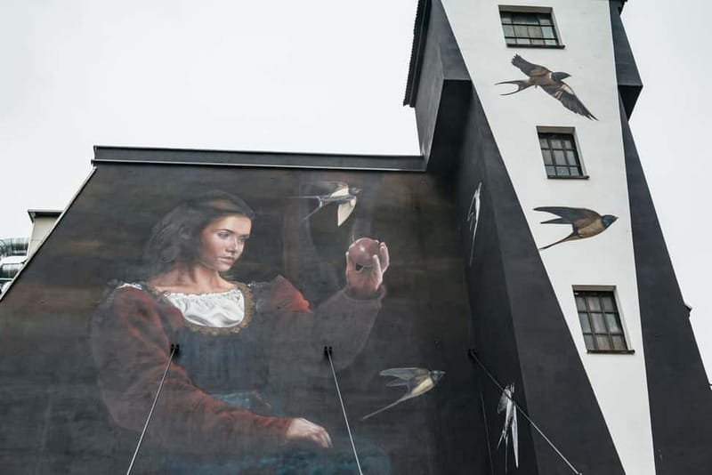 Dresden: Neustadt District Street Art Guided Walking Tour - Nightlife and Insider Picks: Where to Eat and Drink
