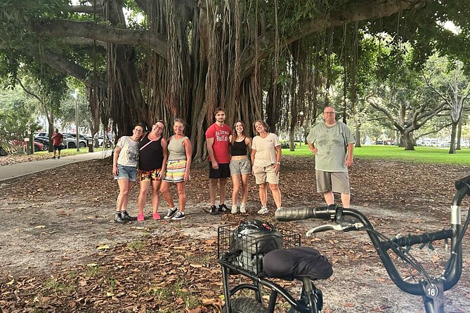 E-Bike Guided Tour Downtown St Pete: Sights & Murals - Stop 6: Passing the Dali Museum After Hours (No Admission)