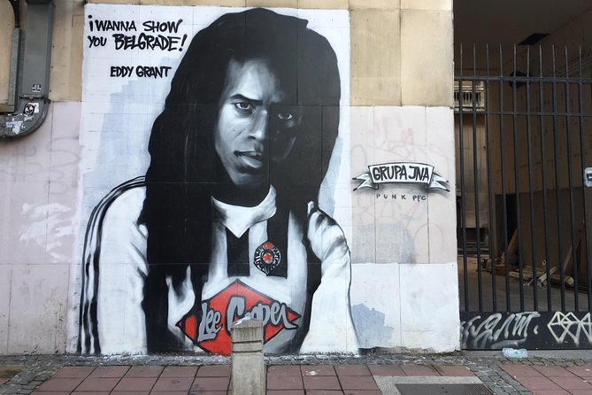 E-Scooter Street Art Tour - Why having a licensed English guide changes street art
