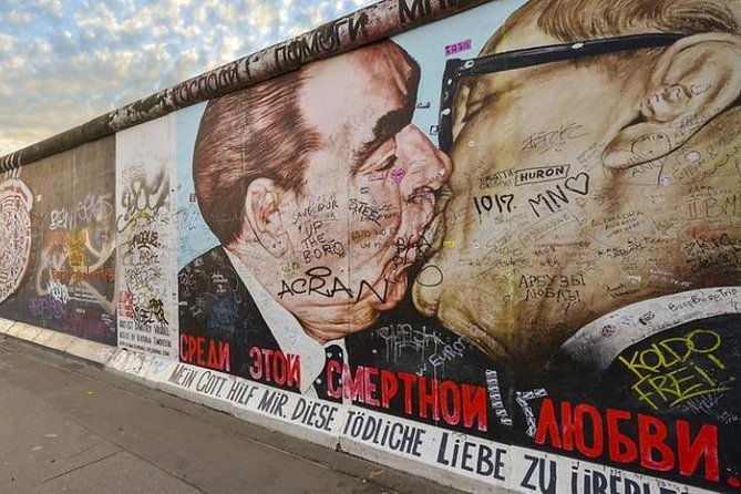 East Meets West: Berlin Food Culture & Street Art - Key things that make this Berlin tour click