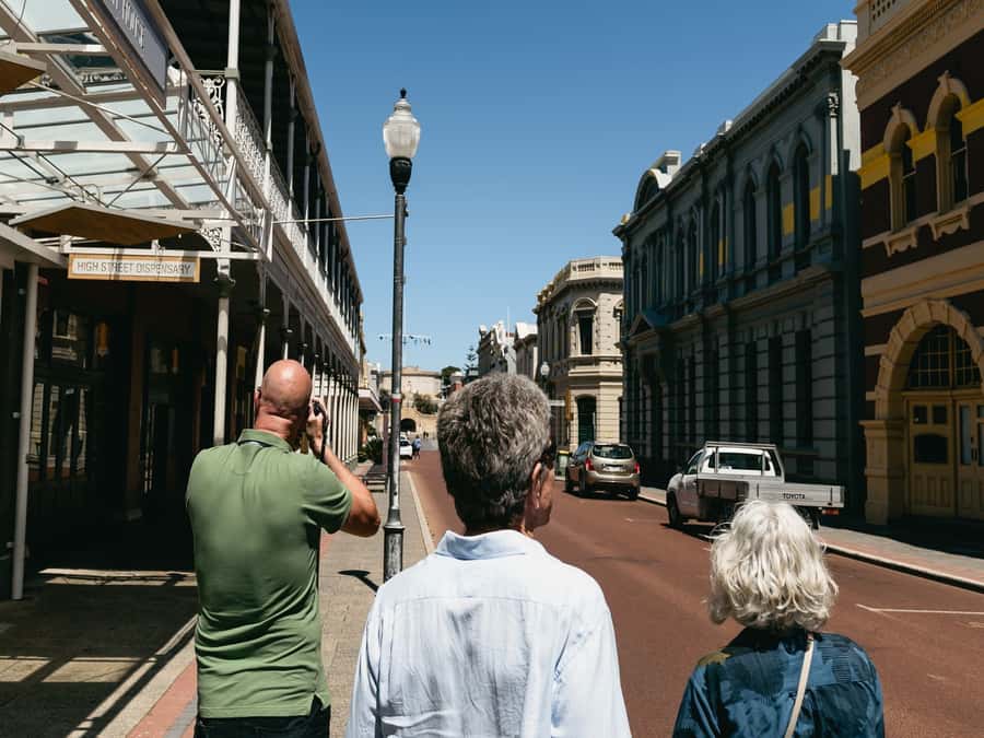 Fremantle: Convicts, Culture, and Street Art - Timing, weather, and what to pack (so the walk feels easy)