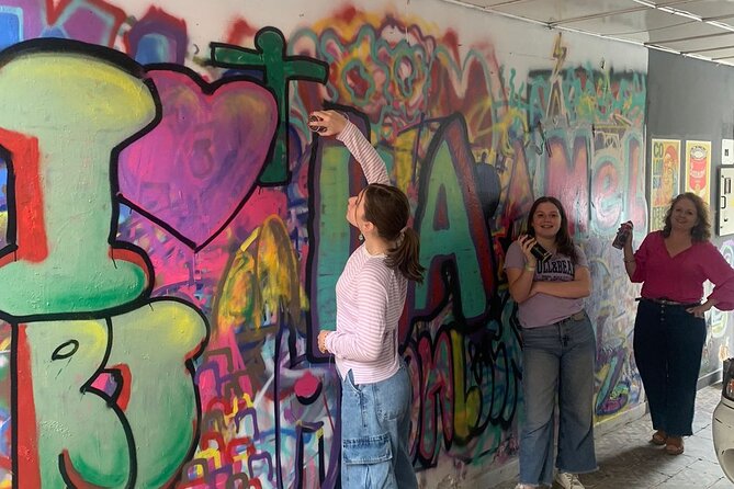 Fun Graffiti Workshop: The Art of Aerosol and Color - Where it starts: OCIO Gallery near La Perseverancia