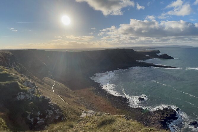 Giants Causeway Tour from Belfast + FREE Belfast Mural Tour - Giant’s Causeway: myths, hexagons, and what to look for