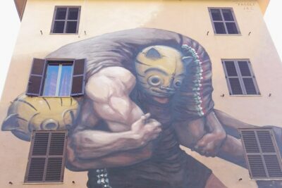 Graffiti art tour in Rome - Pantheon visit: a short stop that still lands the point