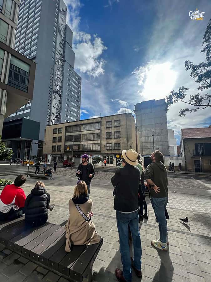 Graffiti Tour: a fascinating walk through a street art City - Starting on Carrera 6 by the Gold Museum