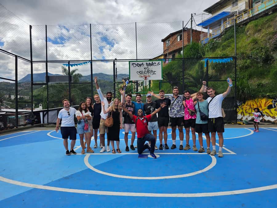 Graffiti Tour comuna 13 and cable car (made by local guides) - From San Javier metro to the cable car: the views set the tone