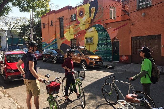Graffiti & Urban Art Biketour w/ taco stop - Meeting point and timing: start at 10:00 am