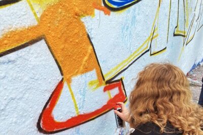 Graffiti Workshop Berlin with professional graffiti artists - Your 11:00 Start at Bernauer Str. 63 and the Route to Mauerpark