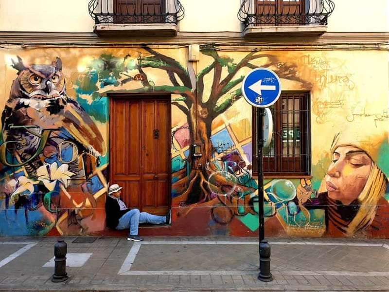 Granada: "Street Art & The Caves" Unique Guided Walking Tour - Carmen de los Mártires: A Garden Stop That Changes Your Tempo